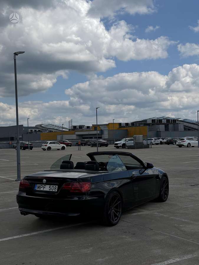 BMW 330, 3.0 l., convertible