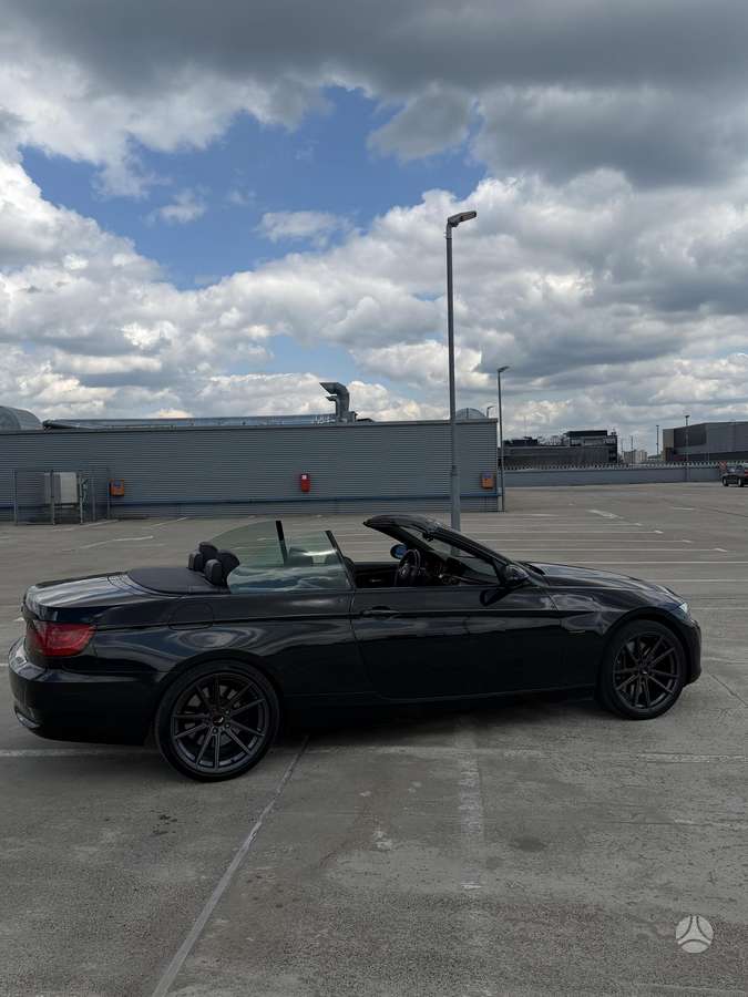BMW 330, 3.0 l., convertible
