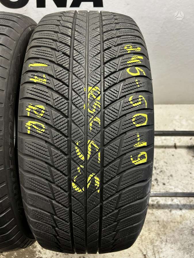 Bridgestone Blizzak LM001, winter 245/50 R19