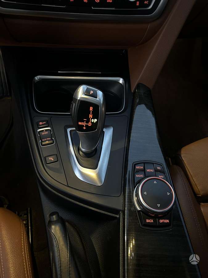 BMW 330, 3.0 l., universalas