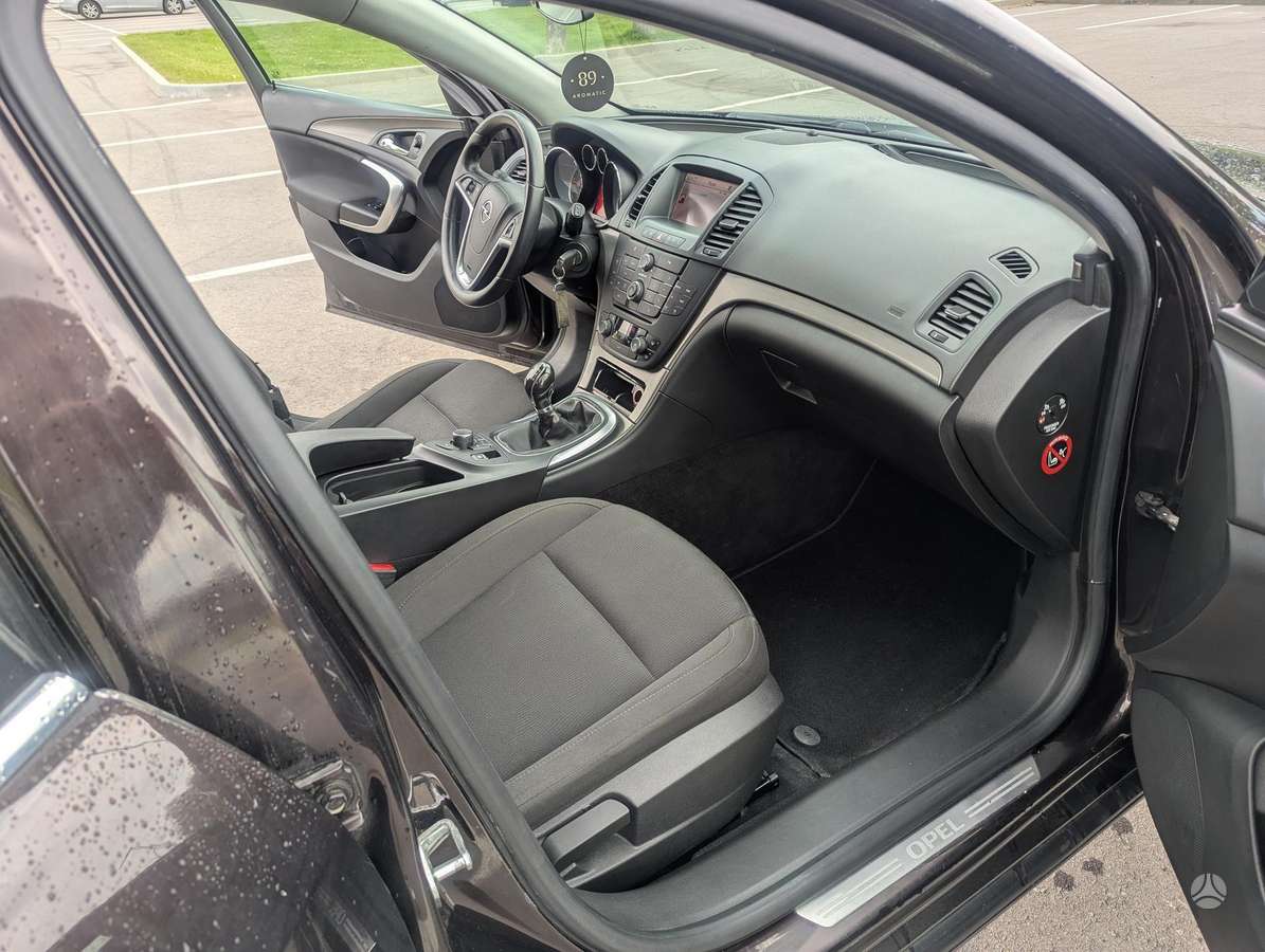 Opel Insignia, 2.0 l., universalas