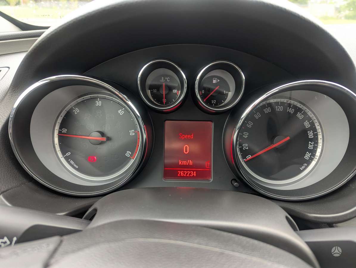 Opel Insignia, 2.0 l., universalas
