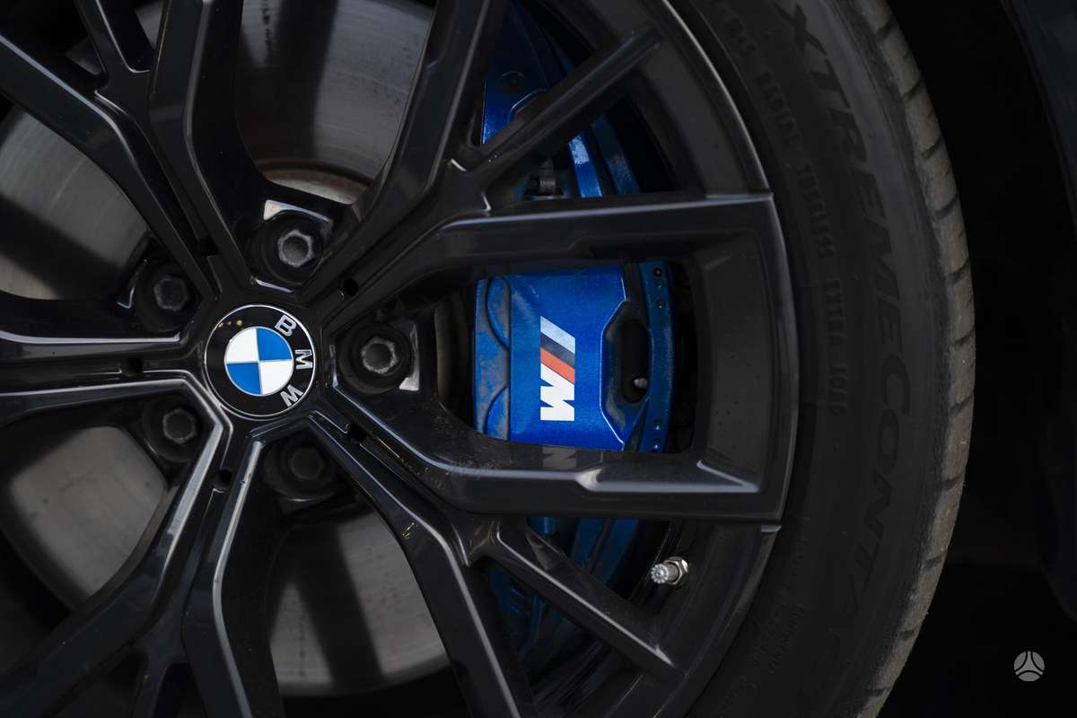 BMW M550, 4.4 l., Седан