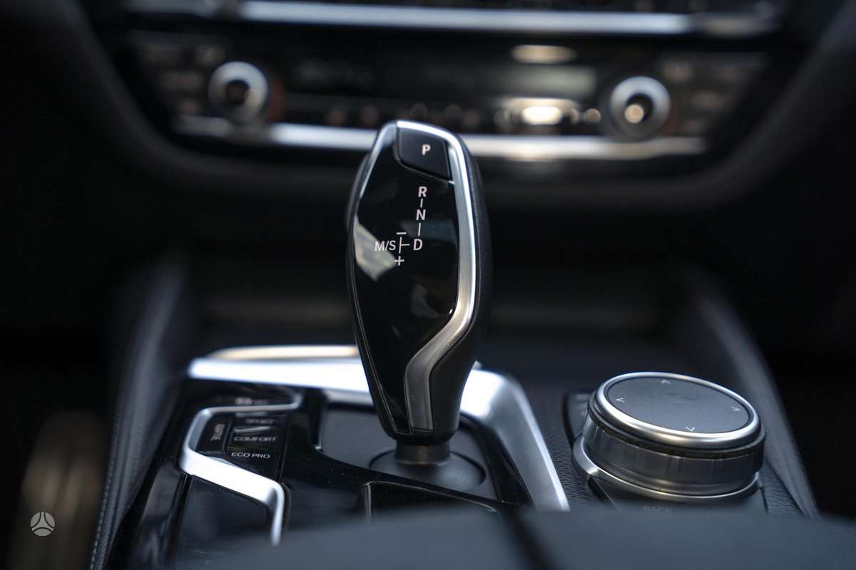 BMW M550, 4.4 l., Седан
