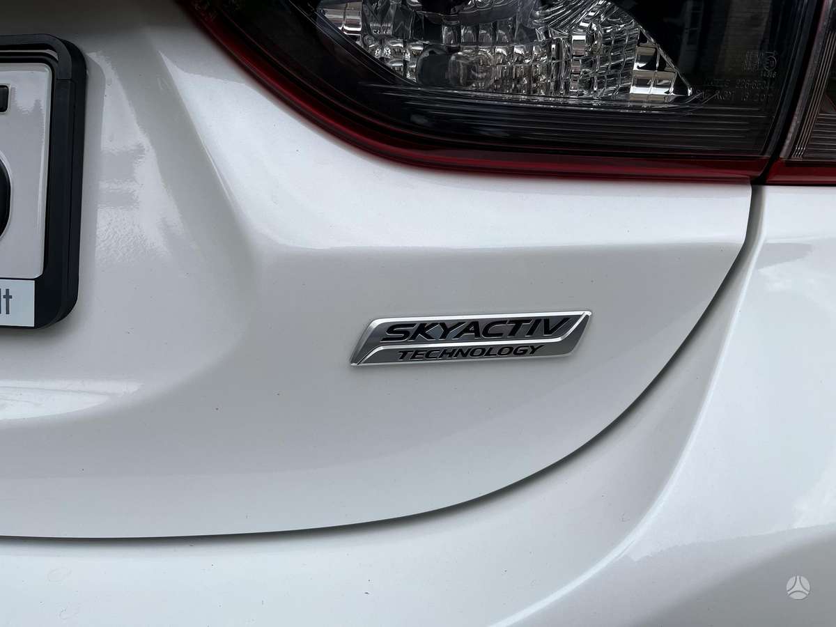 Mazda 6, 2.0 l., Седан