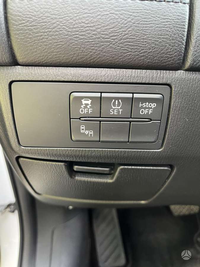 Mazda 6, 2.0 l., Седан