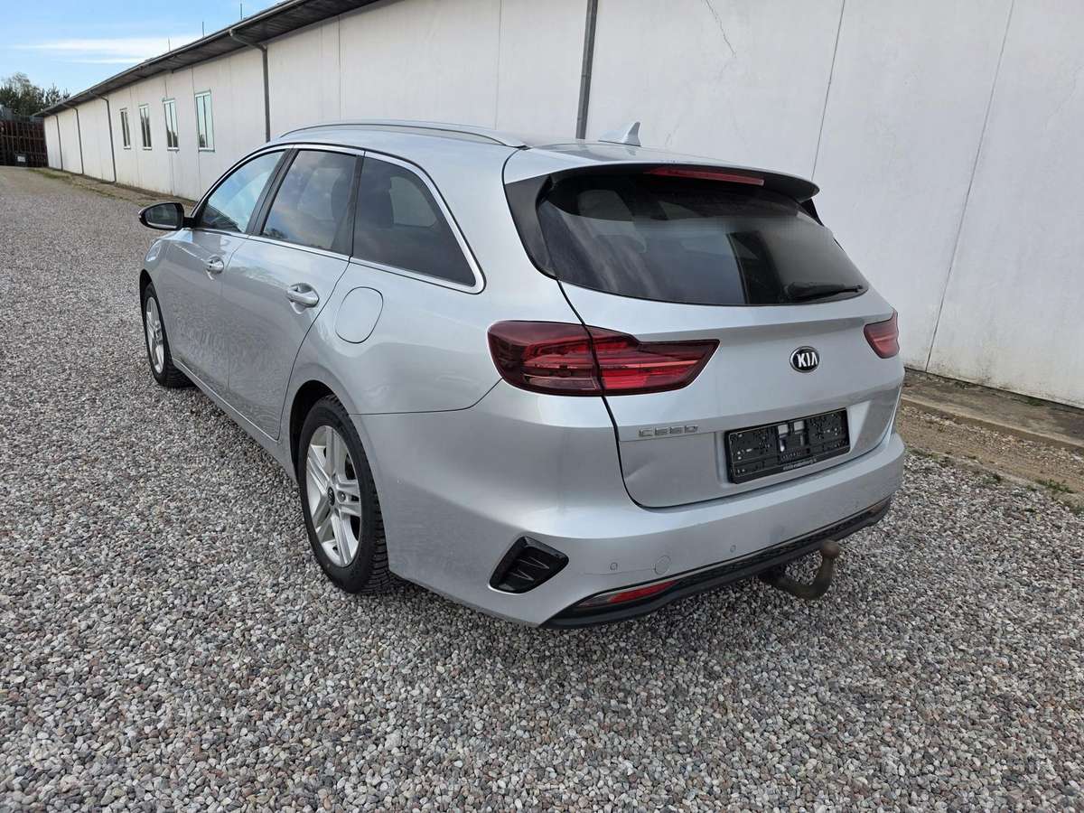 Kia Ceed, Универсал
