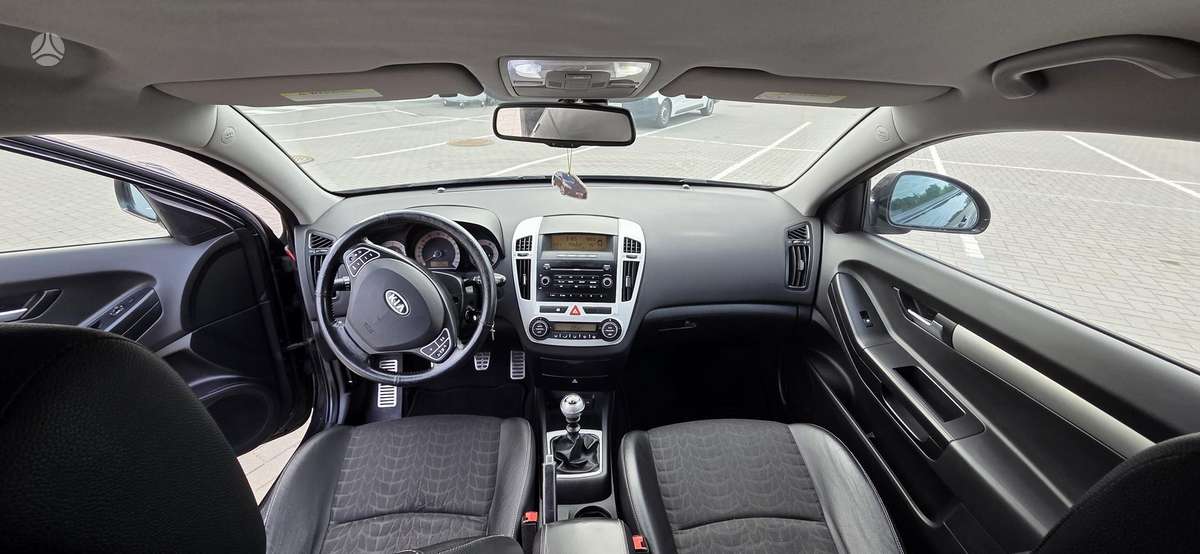 Kia Ceed, 1.6 l., hatchback