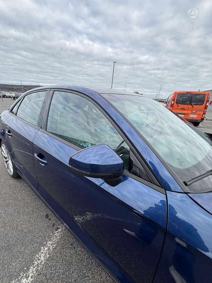 Audi A3, 1.8 l., Седан