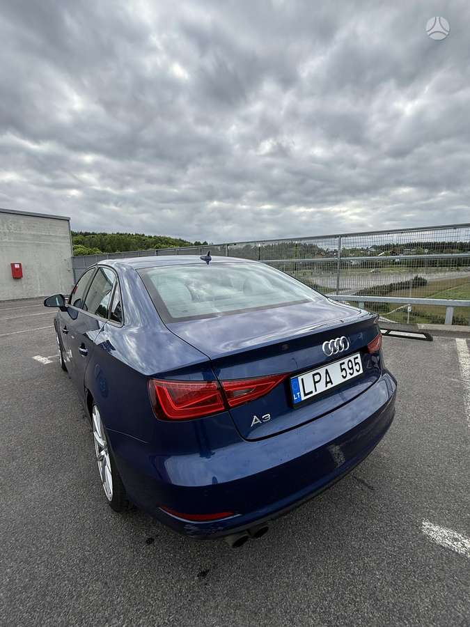 Audi A3, 1.8 l., Седан