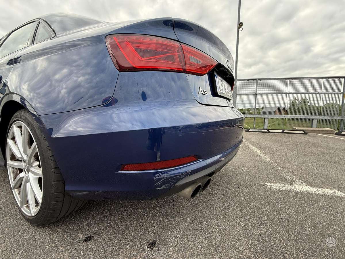 Audi A3, 1.8 l., Седан