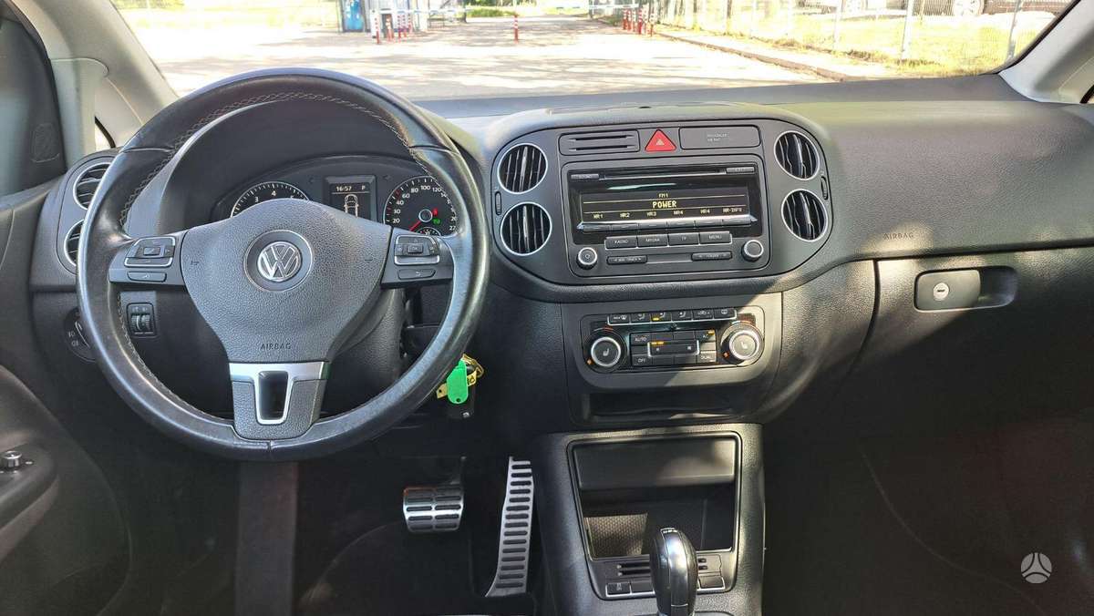 Volkswagen Golf Plus - 10