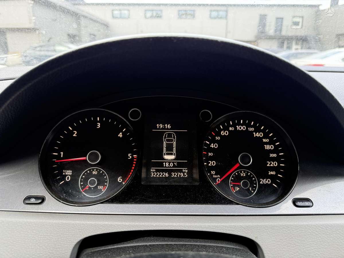 Volkswagen Passat, 2.0 l., Универсал