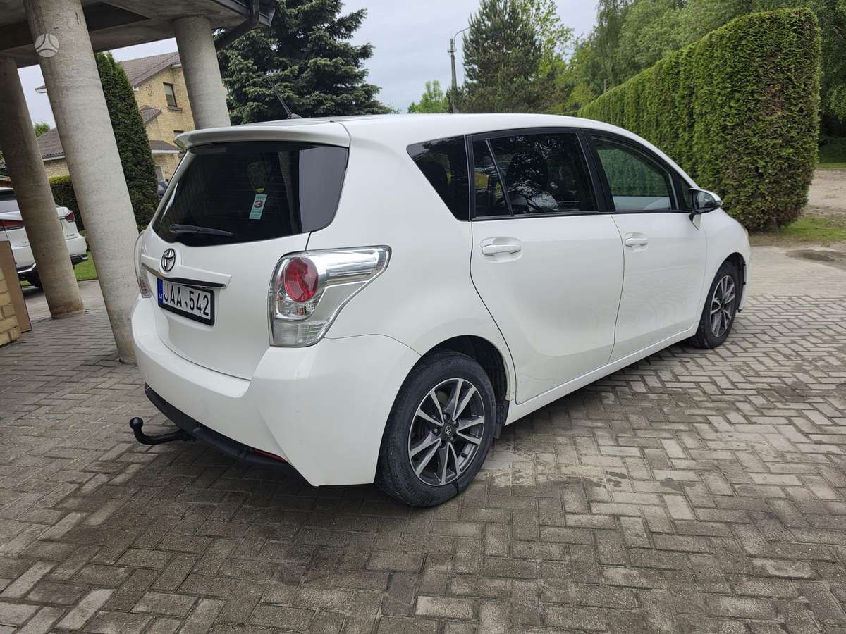 Toyota Verso - 4