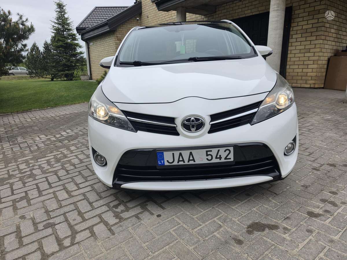 Toyota Verso - 9