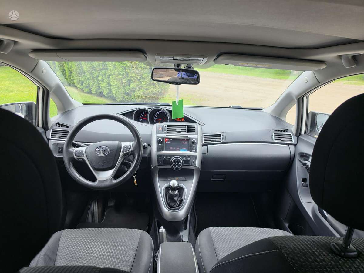 Toyota Verso - 10