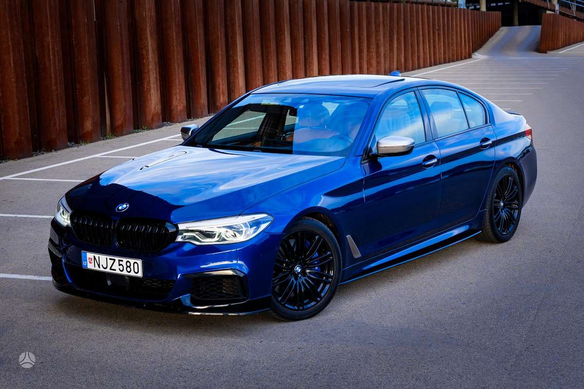 BMW M550, Седан