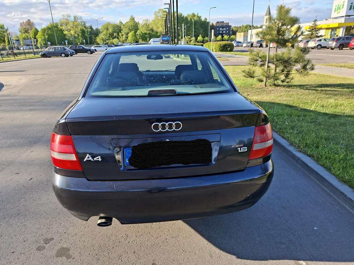 Audi A4, 1.6 l., saloon / sedan