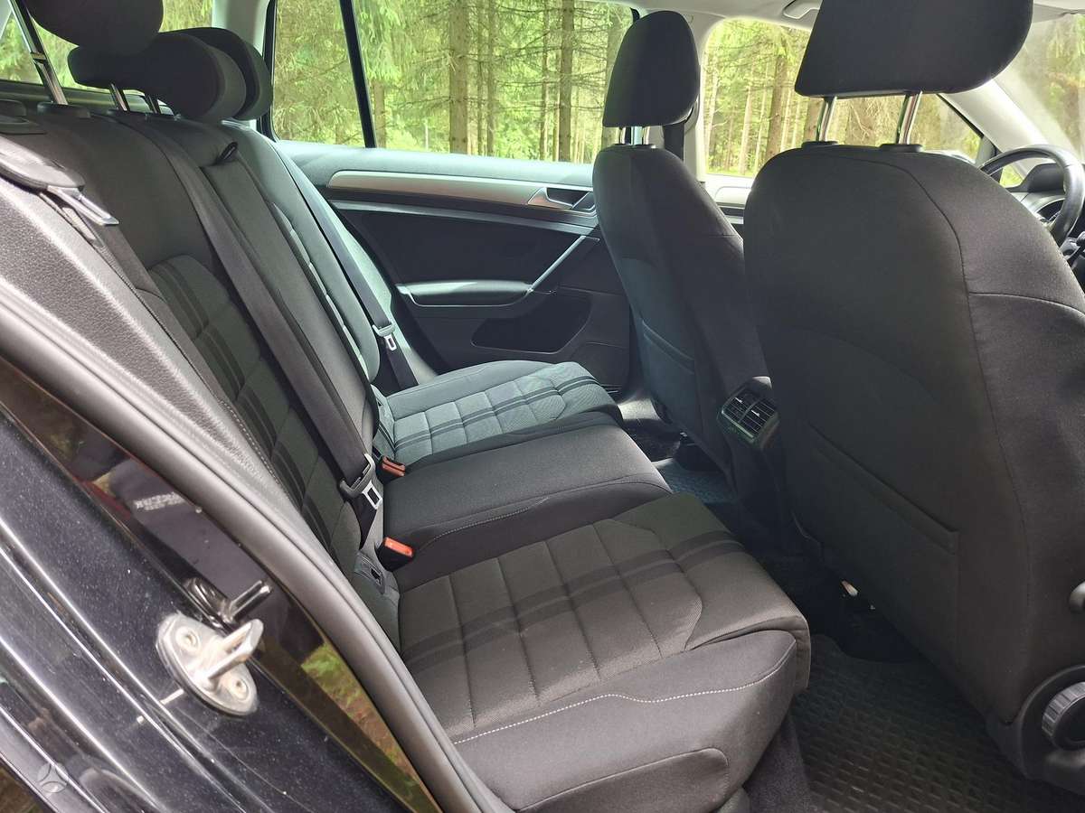 Volkswagen Golf - 7