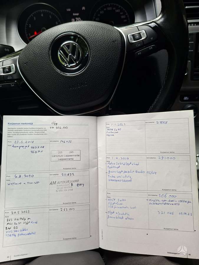 Volkswagen Golf - 9