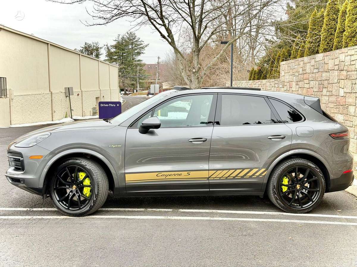 Porsche Cayenne - 5