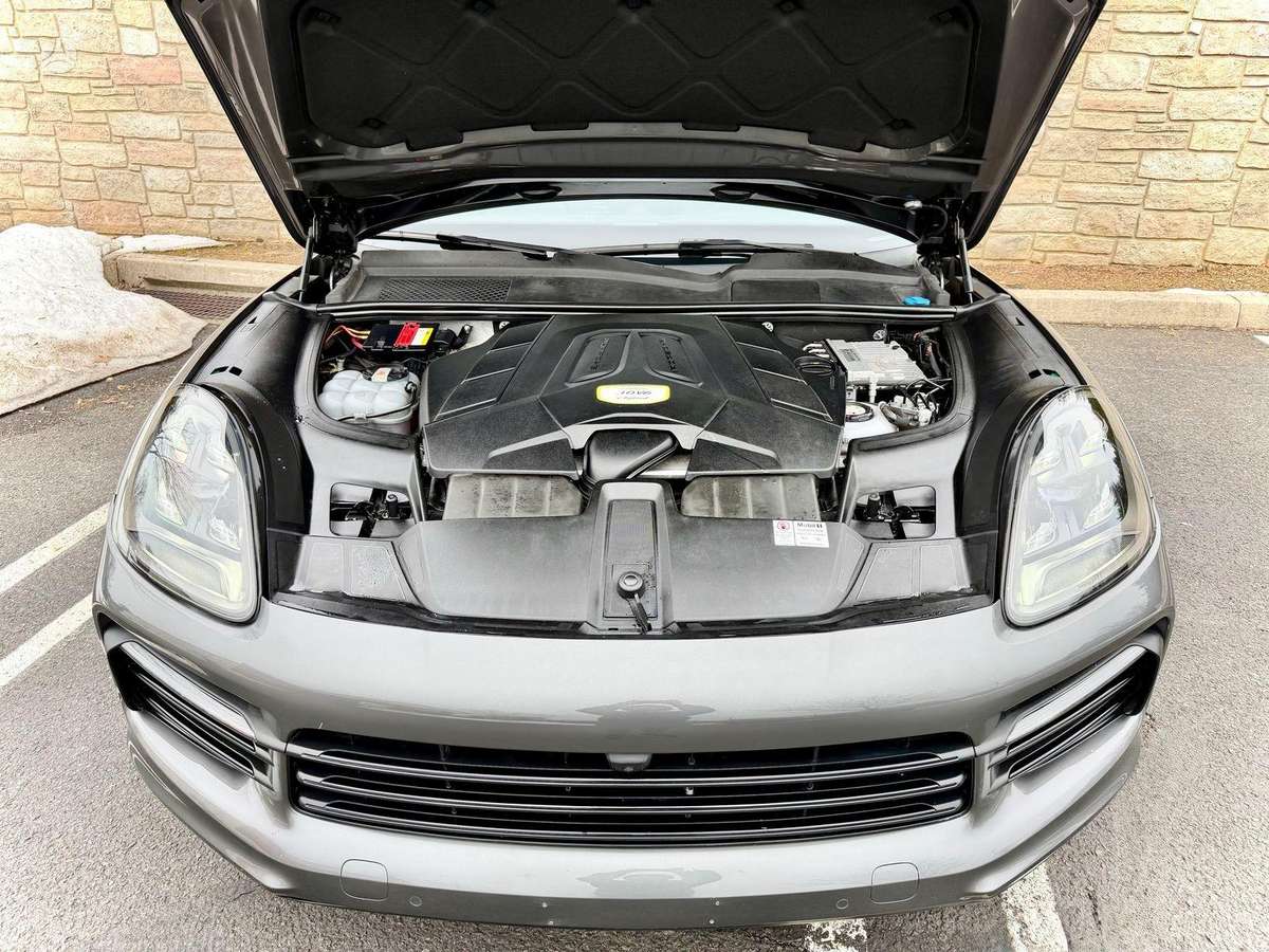 Porsche Cayenne - 6