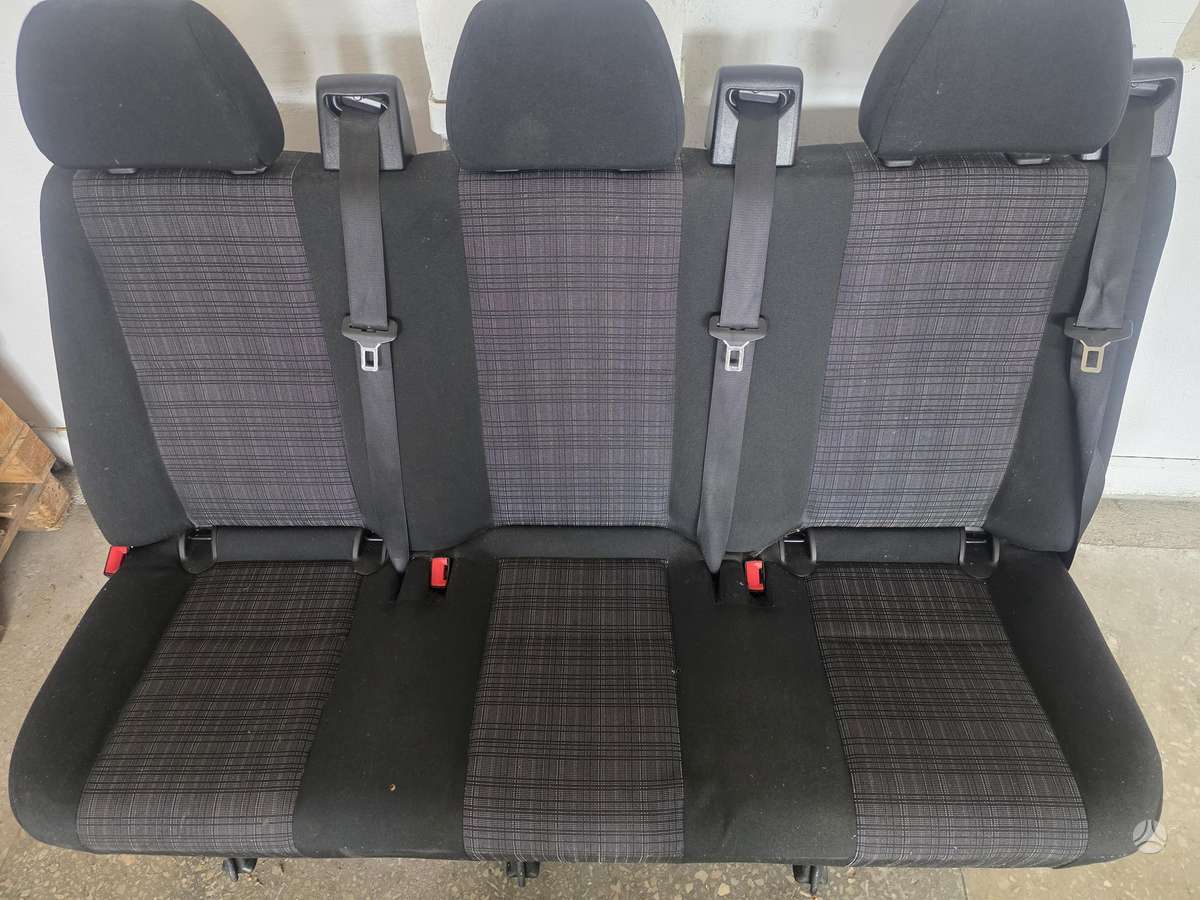 Mercedes-Benz Sprinter, passenger vans