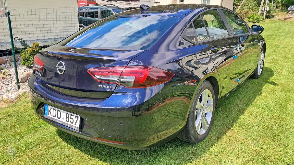 Opel Insignia, 1.5 l., Хэтчбек