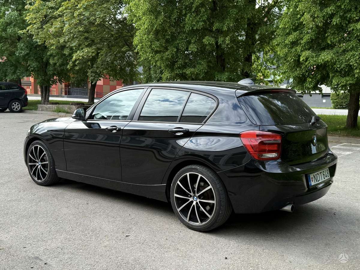 BMW 116, 2.0 l., Хэтчбек