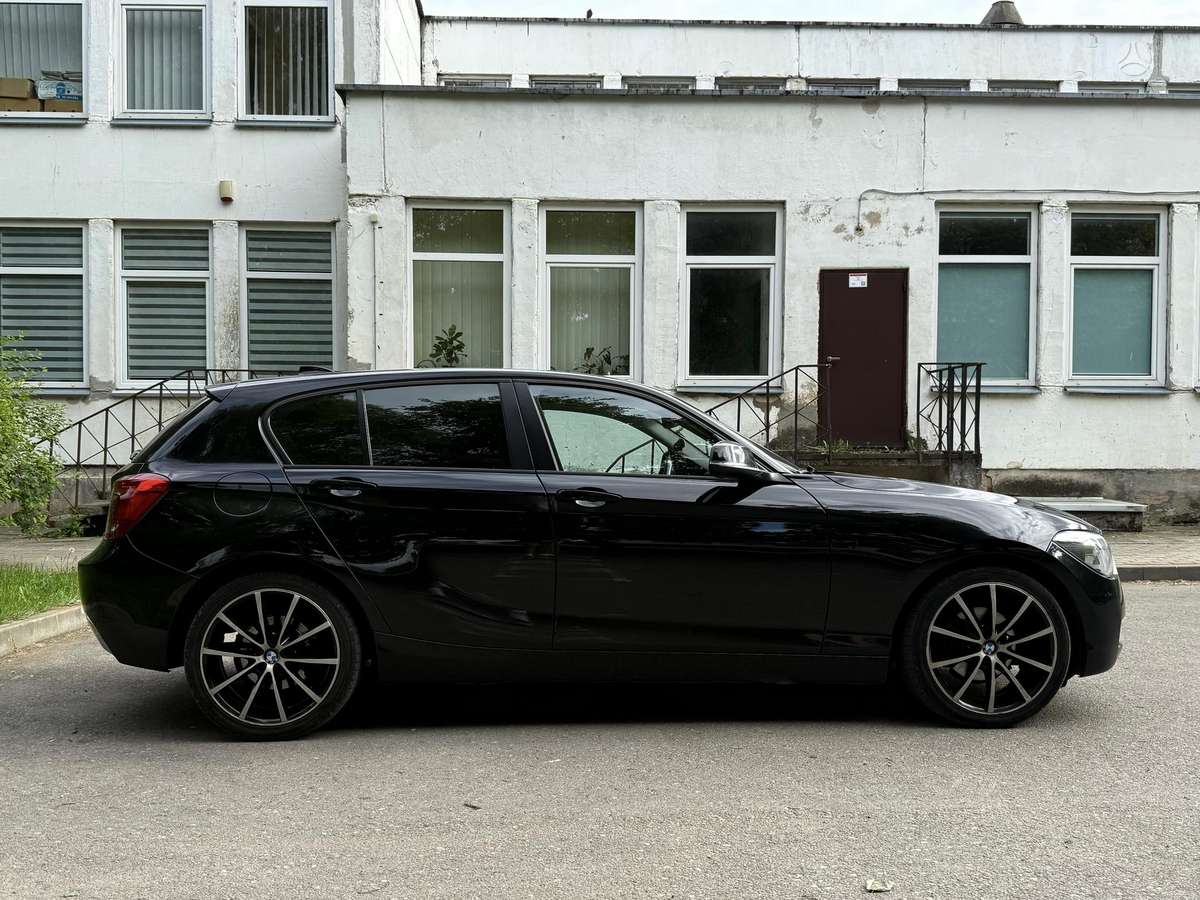 BMW 116, 2.0 l., Хэтчбек
