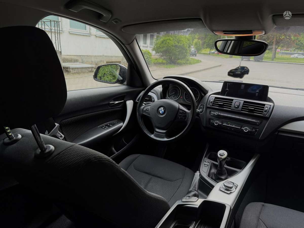 BMW 116, 2.0 l., Хэтчбек