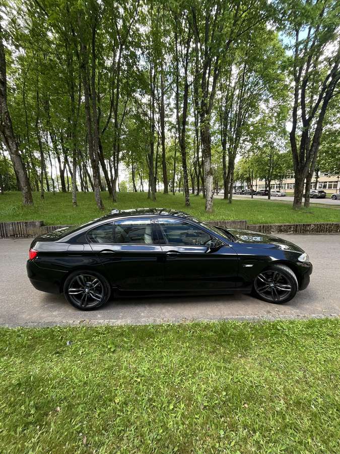 BMW 530, 3.0 l., Седан