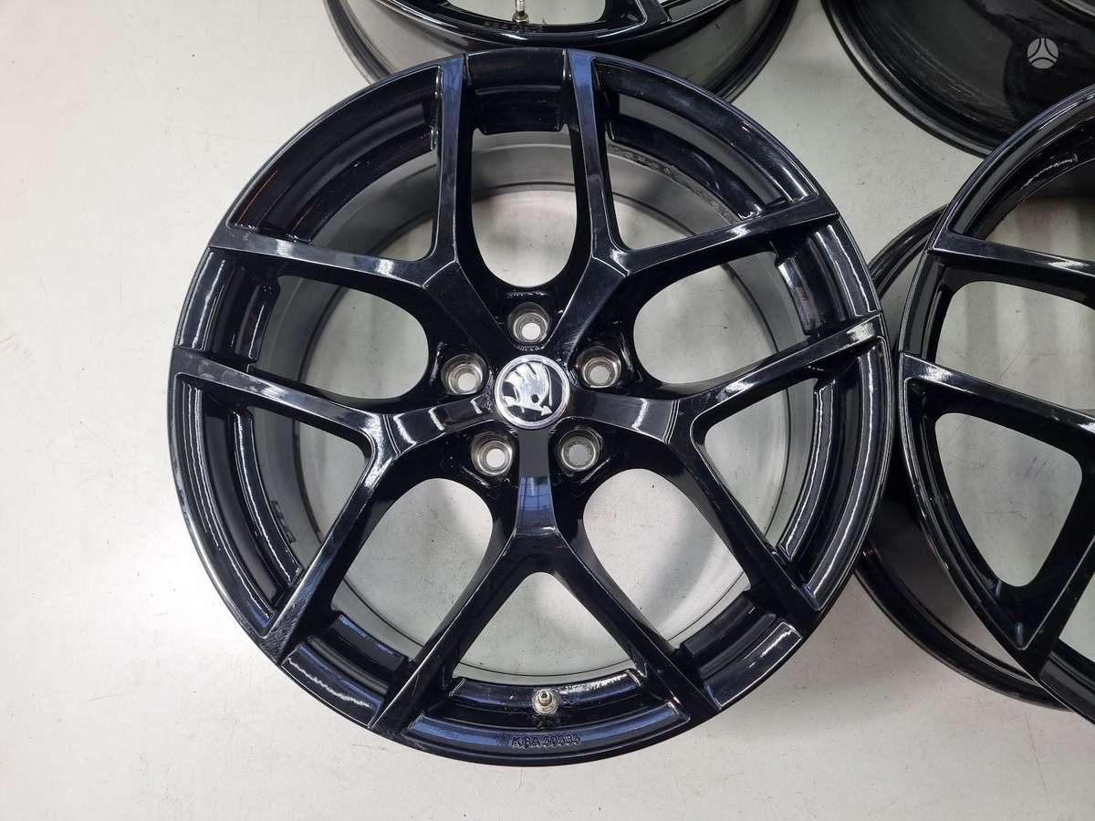 Skoda Superb, lengvojo lydinio, R19