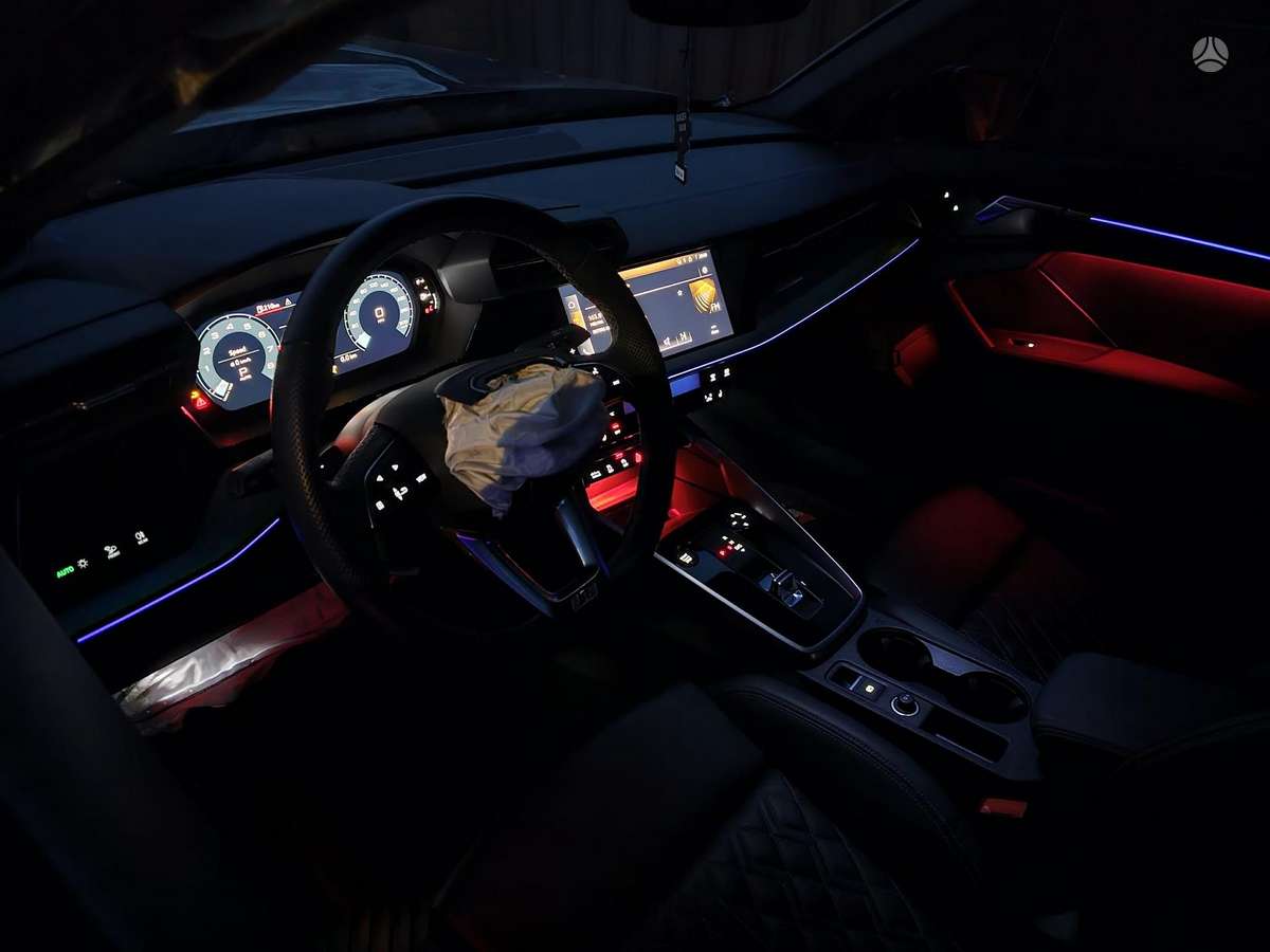 Audi S3, 2.0 l., Седан