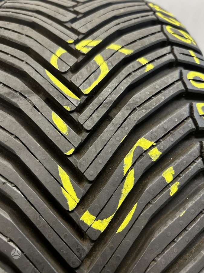 Michelin Cross Climate Suv, universalios 235/60 R17