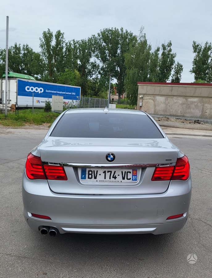 BMW 730, 3.0 l., Седан