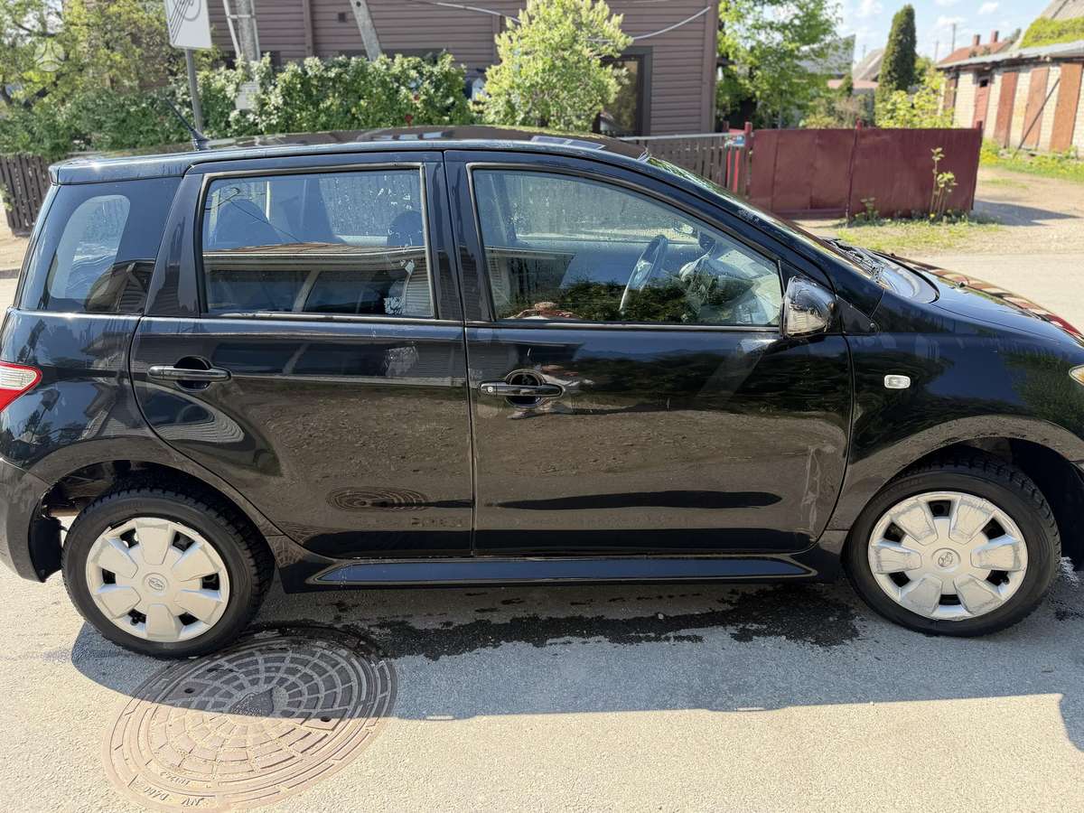 Scion XA - 5