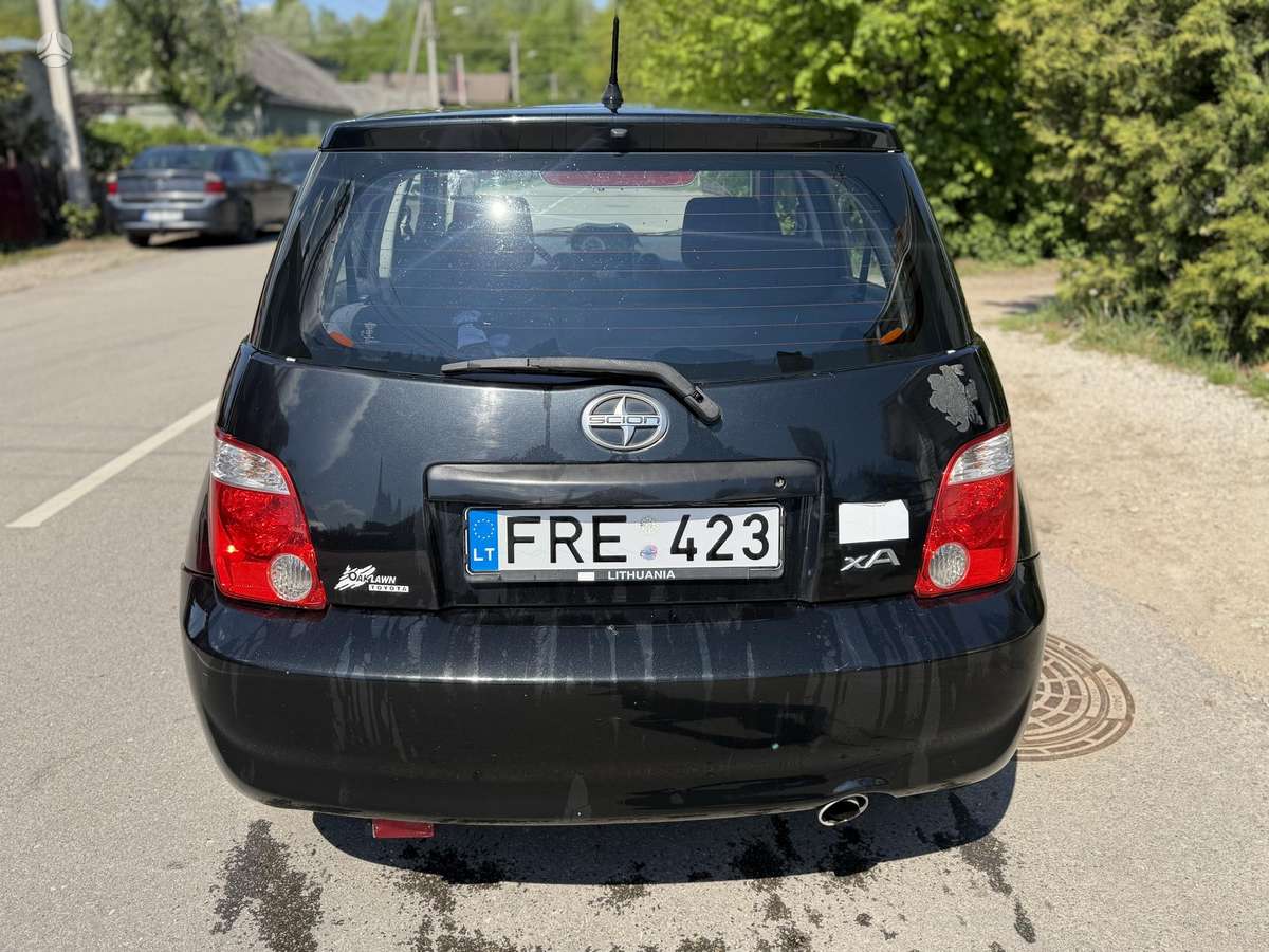 Scion XA - 7