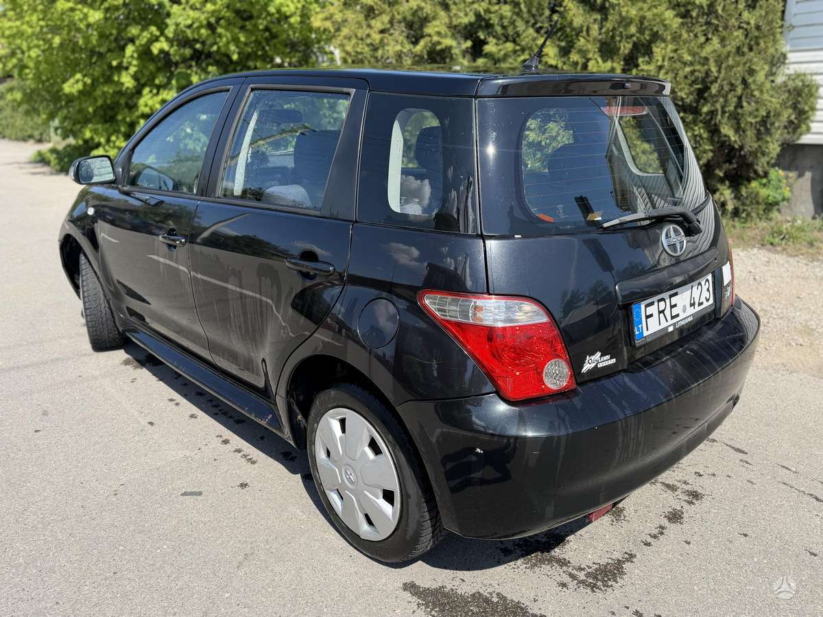 Scion XA - 8
