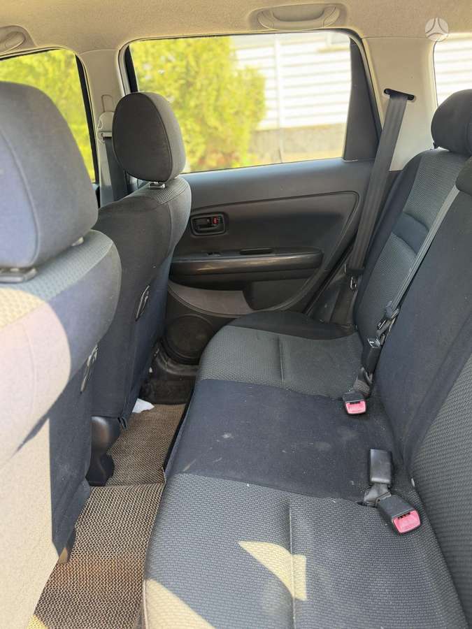 Scion XA, 1.5 l., Хэтчбек