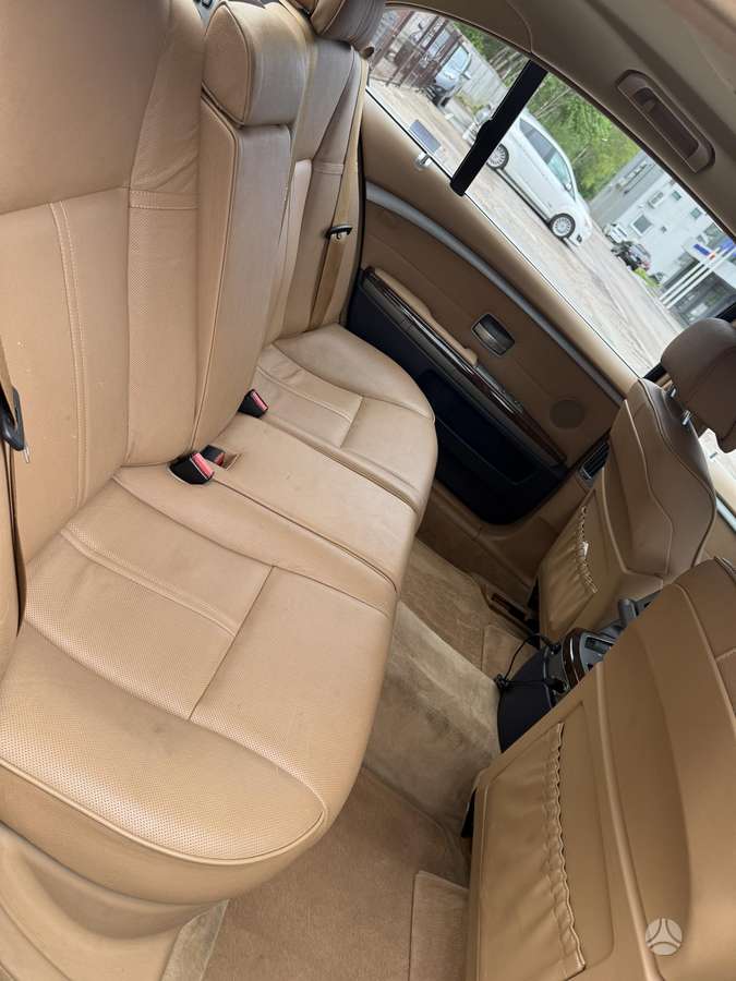 BMW 735, 3.6 l., Седан