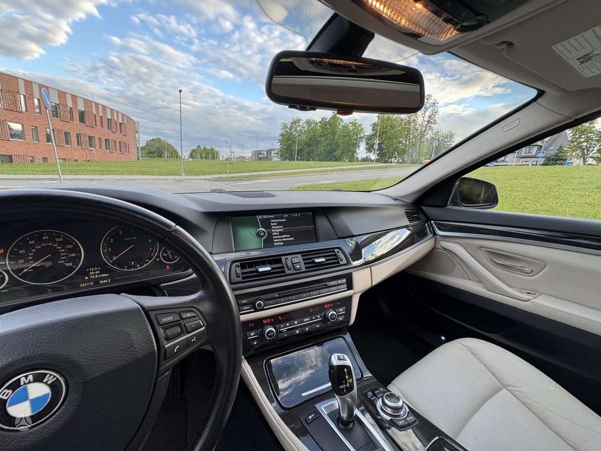 BMW 535, 3.0 l., Седан