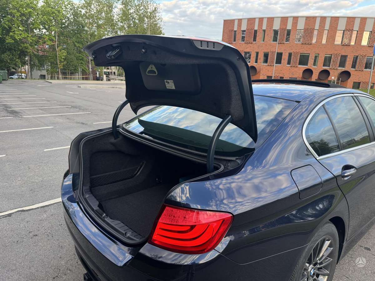 BMW 535, 3.0 l., Седан