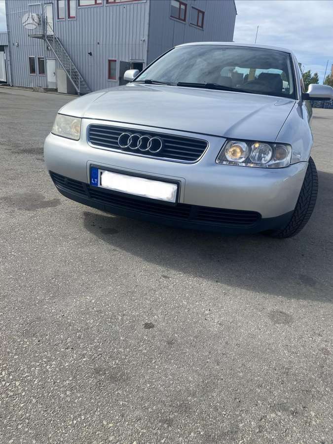 Audi A3, 1.6 l., hatchback