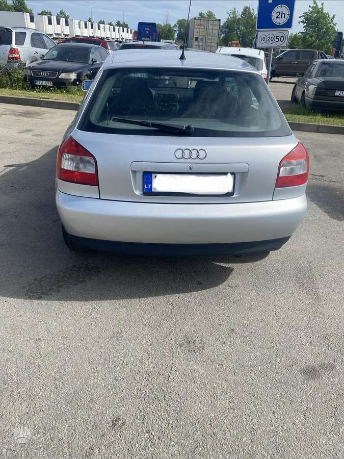 Audi A3, 1.6 l., hatchback