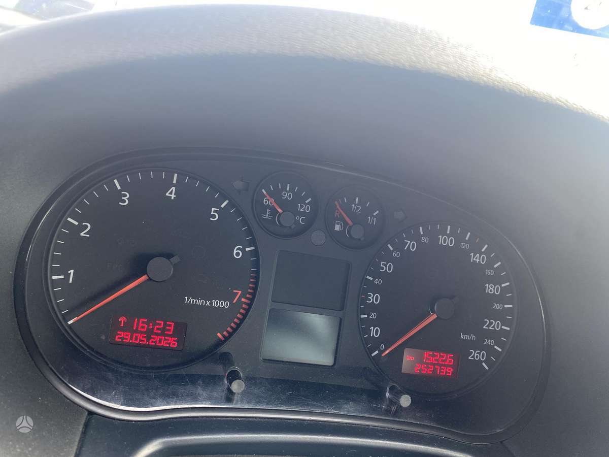 Audi A3, 1.6 l., hatchback
