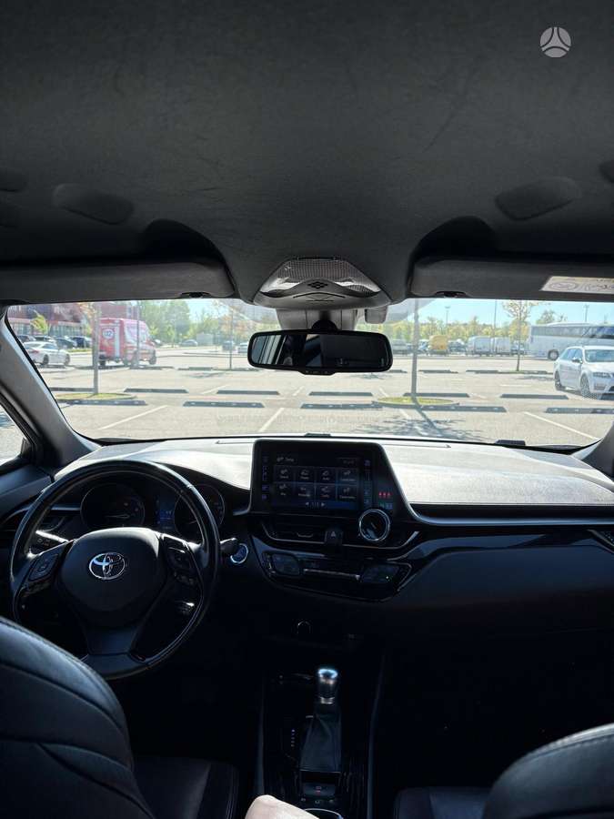 Toyota C-HR - 5