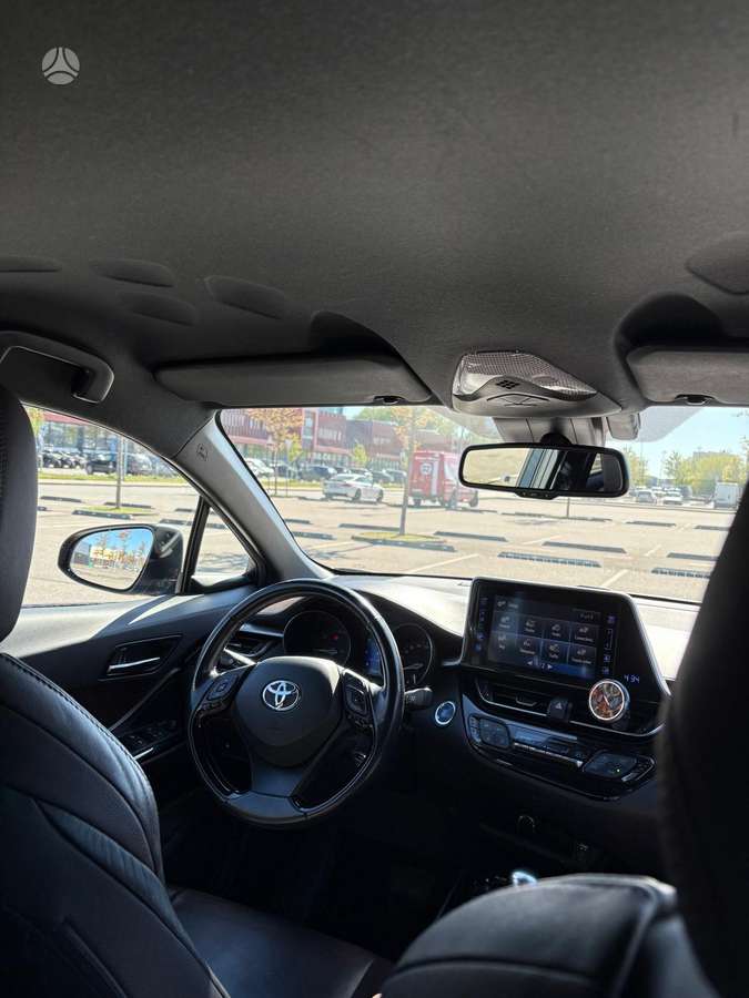 Toyota C-HR - 7