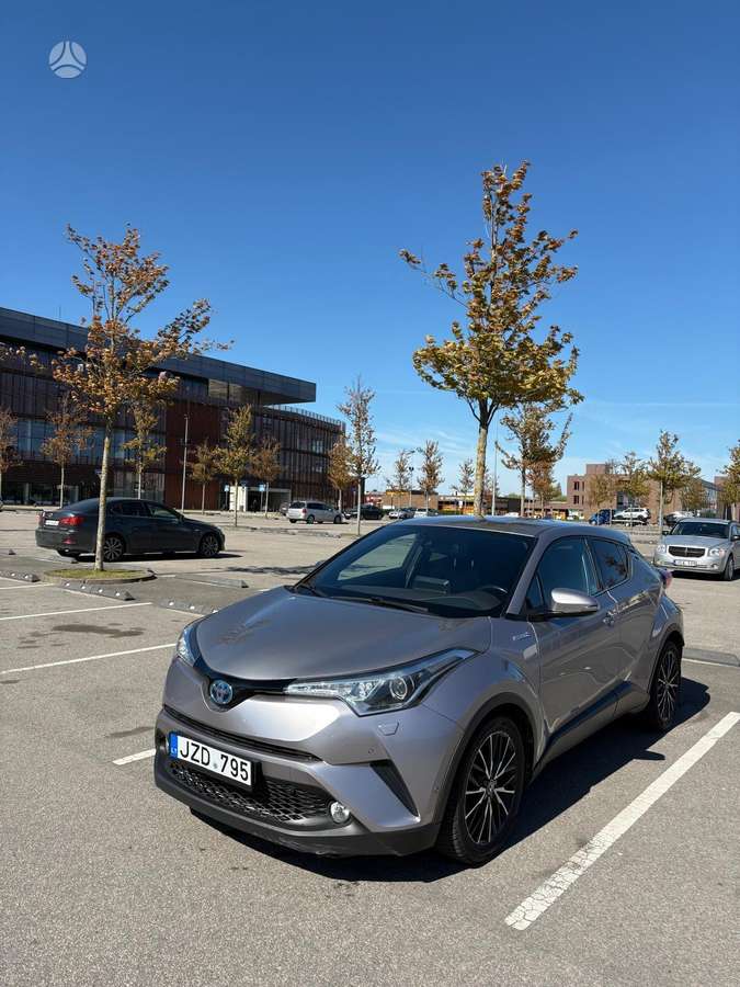 Toyota C-HR - 4
