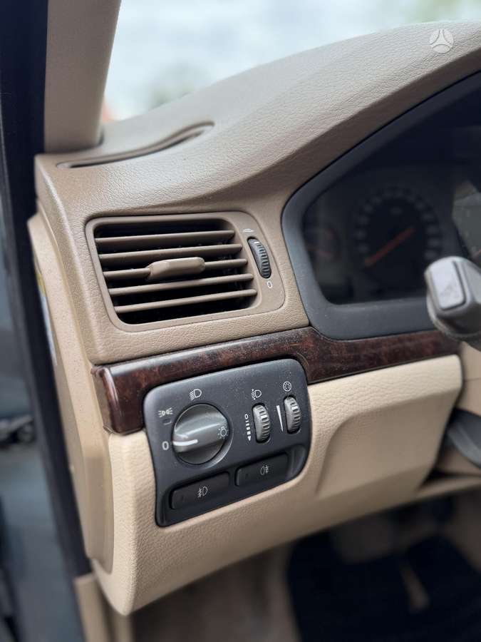 Volvo S80, 2.4 l., Седан